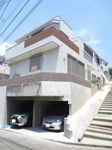 横浜市神奈川区白幡上町のアパート