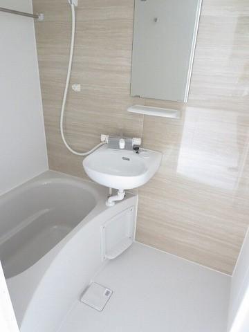 横浜市神奈川区白幡上町のアパート