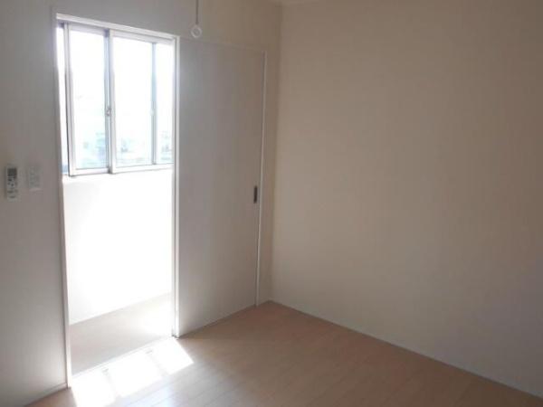 川崎市宮前区有馬２丁目のアパート