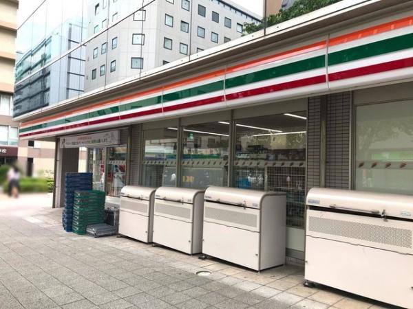 横浜市港北区新横浜２丁目のマンション(セブンイレブン新横浜2丁目店)