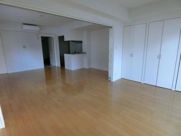 横浜市港北区新横浜２丁目のマンション