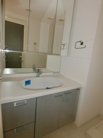 横浜市港北区新横浜２丁目のマンション