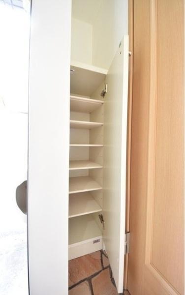 川崎市高津区久地３丁目のマンション