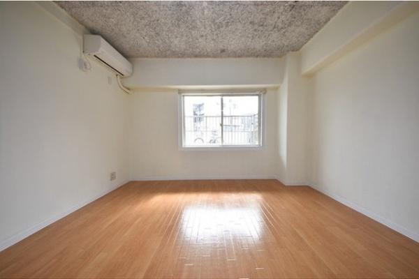 川崎市高津区久地３丁目のマンション