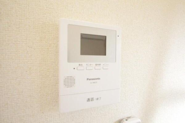 横浜市鶴見区潮田町１丁目のアパート