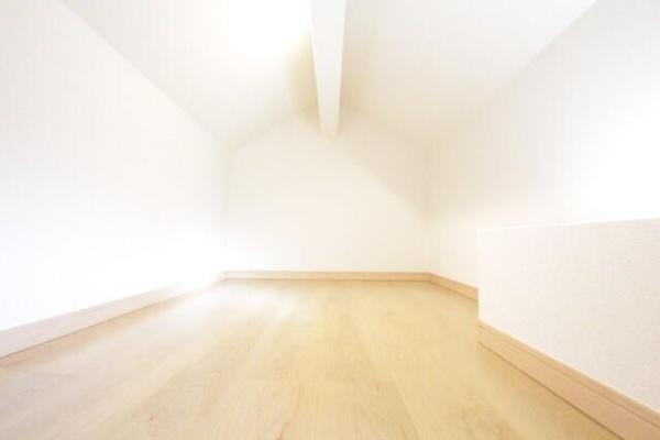 横浜市鶴見区潮田町１丁目のアパート