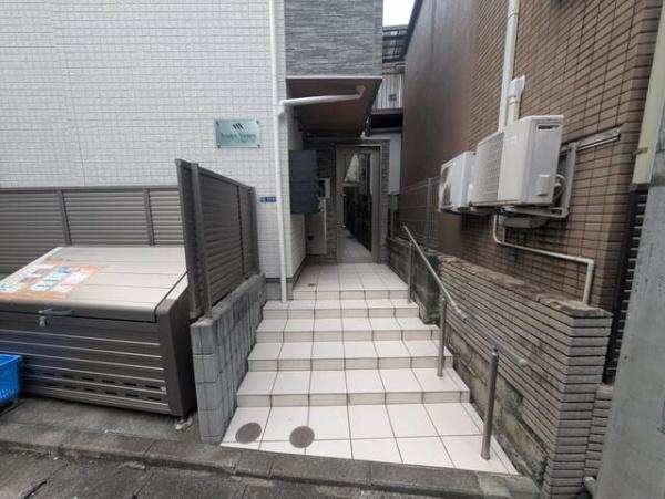 アザーレ・バモス読売ランド前