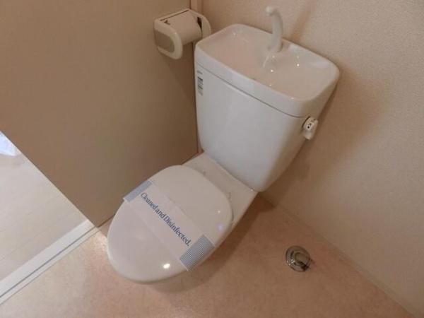 横浜市神奈川区子安通１丁目のアパート