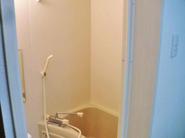 川崎市多摩区西生田５丁目のアパート