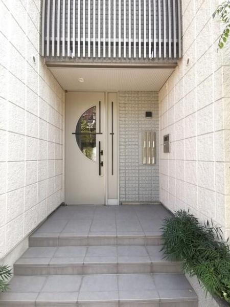 目黒区柿の木坂１丁目のアパート