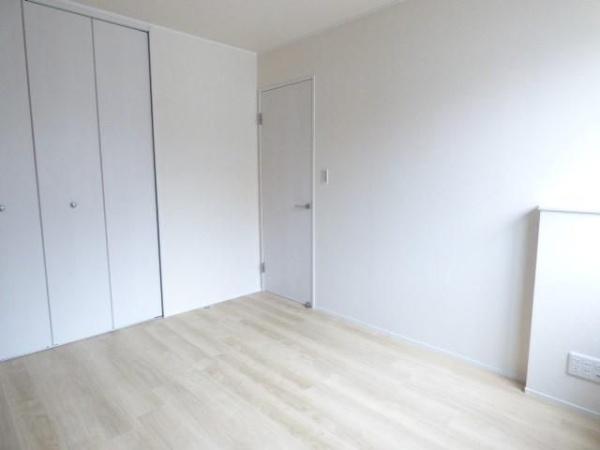 川崎市幸区古市場１丁目のアパート