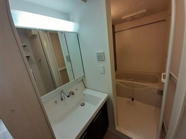 川崎市高津区子母口のアパート