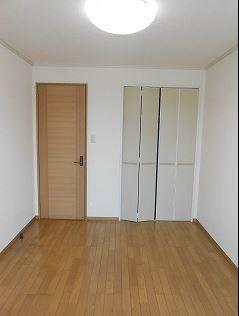 川崎市中原区井田三舞町のアパート