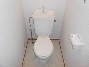 川崎市中原区井田三舞町のアパート