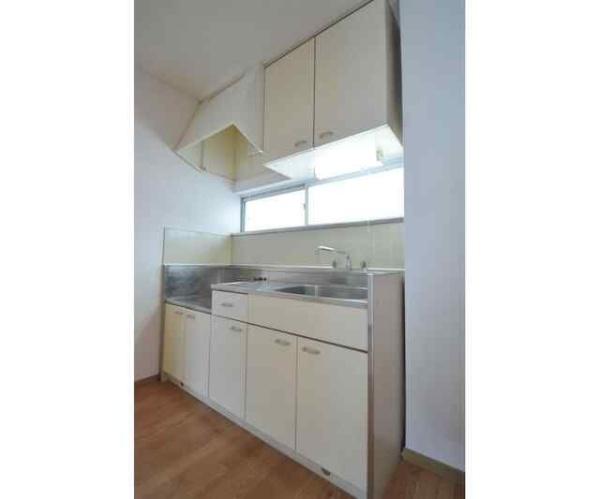 川崎市高津区久地１丁目のアパート