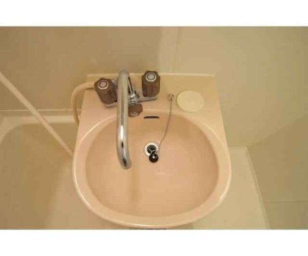 川崎市高津区久地１丁目のアパート