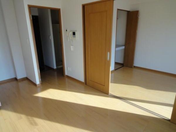 川崎市川崎区渡田山王町のマンション