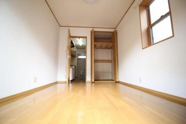 川崎市多摩区登戸新町のアパート