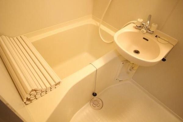 川崎市多摩区登戸新町のアパート