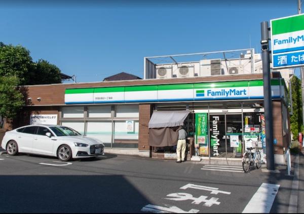 大田区東雪谷２丁目のアパート(ファミリーマート世田谷奥沢一丁目店)