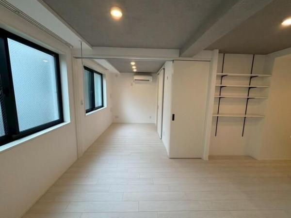 世田谷区三軒茶屋１丁目のマンション