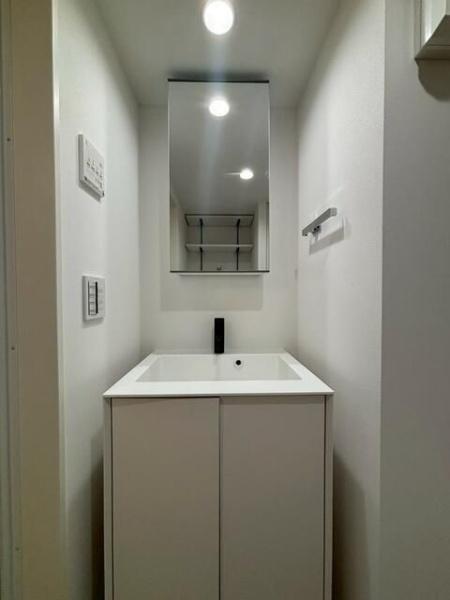 世田谷区三軒茶屋１丁目のマンション