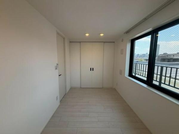 世田谷区三軒茶屋１丁目のマンション