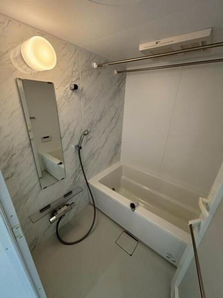 世田谷区三軒茶屋１丁目のマンション