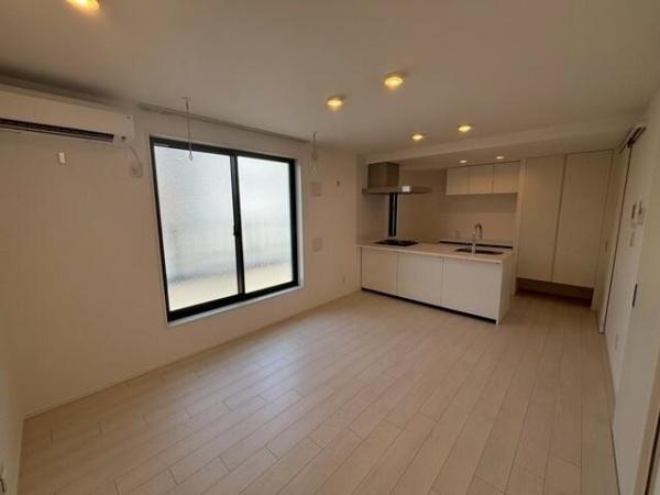 世田谷区三軒茶屋１丁目のマンション