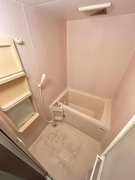 横浜市神奈川区栄町のマンション