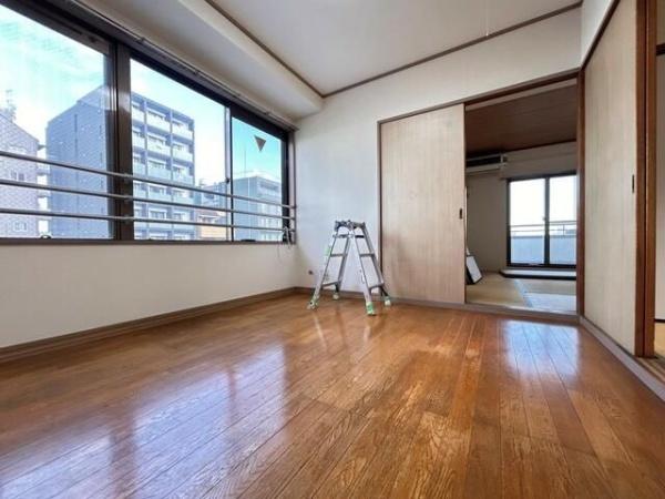 横浜市神奈川区栄町のマンション