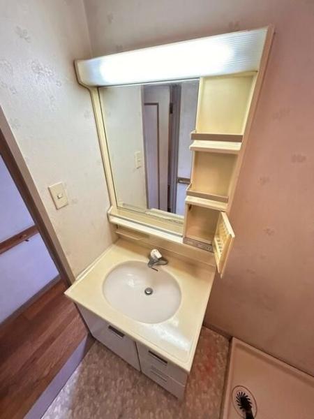 横浜市神奈川区栄町のマンション