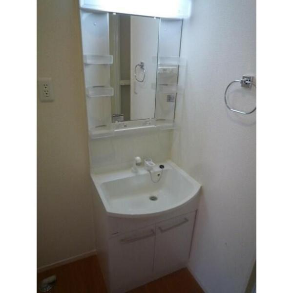 横浜市鶴見区上の宮１丁目のアパート