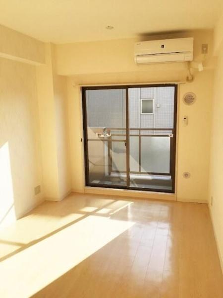 横浜市西区浅間町４丁目のマンション