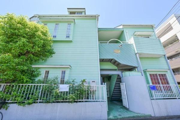 川崎市中原区井田三舞町のアパート