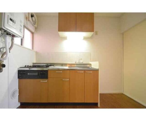 川崎市幸区塚越３丁目のアパート