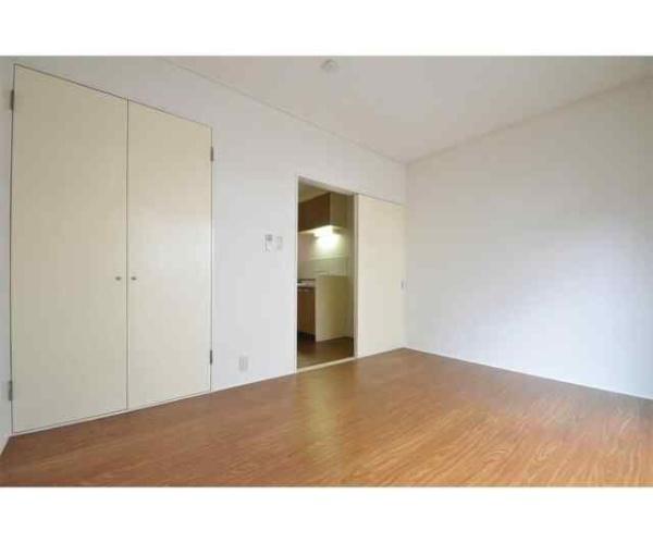 川崎市幸区塚越３丁目のアパート