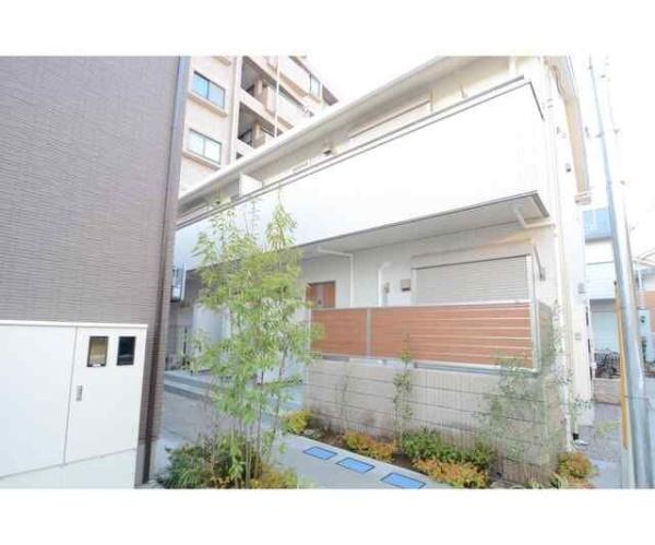 川崎市幸区小向西町４丁目のアパート