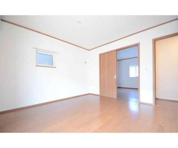 川崎市幸区小向西町４丁目のアパート