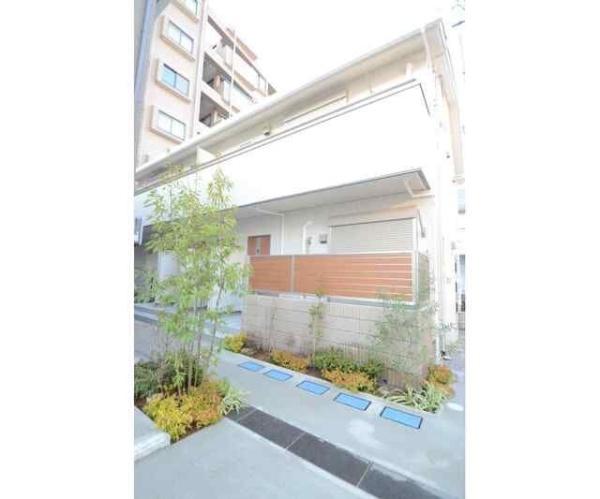 川崎市幸区小向西町４丁目のアパート