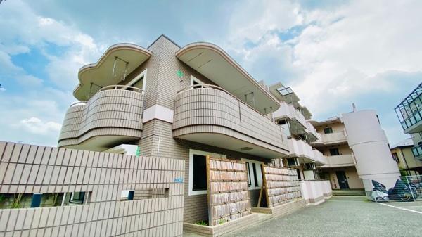 川崎市高津区末長２丁目のマンション