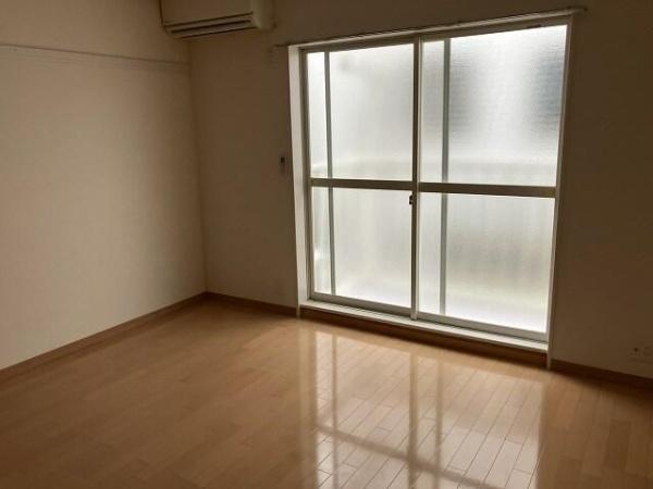 川崎市中原区上小田中１丁目のアパート