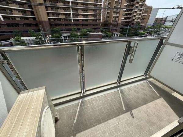 川崎市高津区久本３丁目のマンション