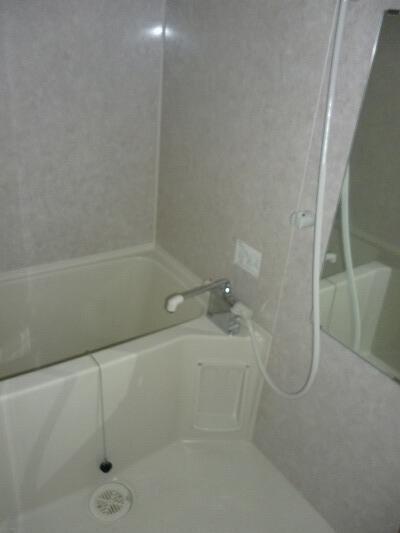 川崎市高津区久本３丁目のマンション