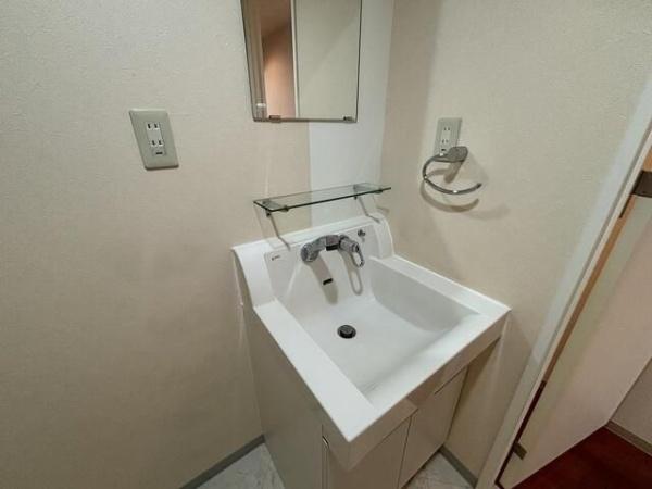 川崎市高津区久本３丁目のマンション