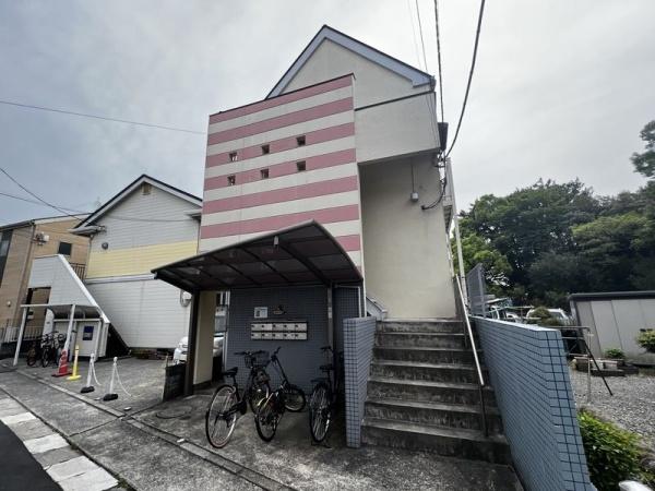 川崎市高津区諏訪3丁目のアパート