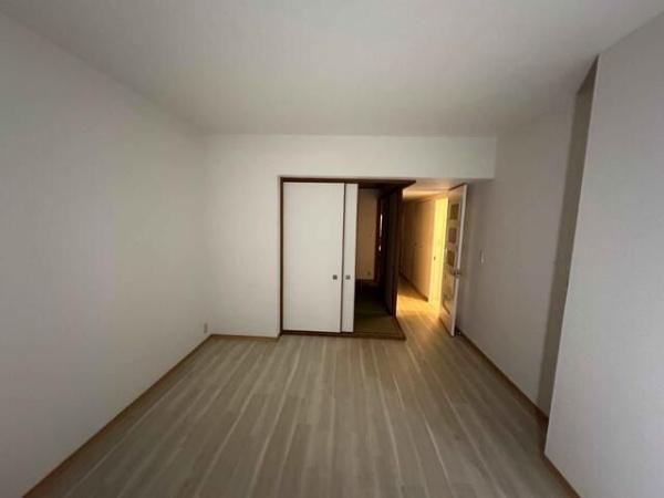 川崎市幸区古市場２丁目のマンション