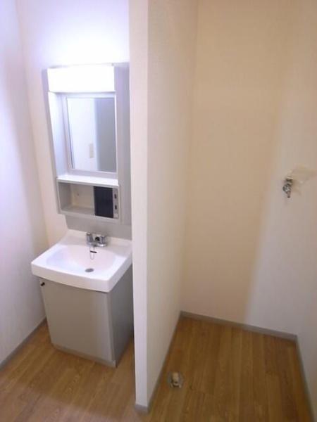 川崎市高津区坂戸１丁目のアパート