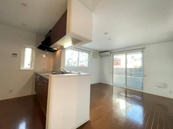 川崎市多摩区登戸新町のアパート