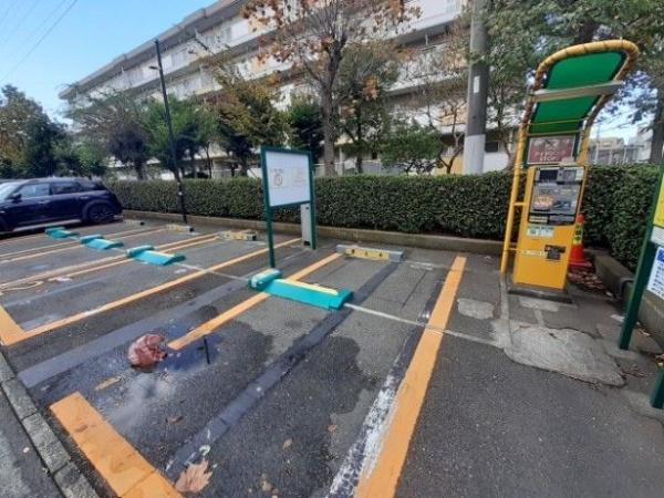 川崎市高津区坂戸３丁目のアパート